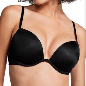 NWOT VS PINK Super Push-up Bra